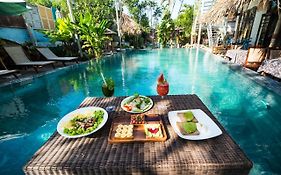 Nipa Riverside Villa